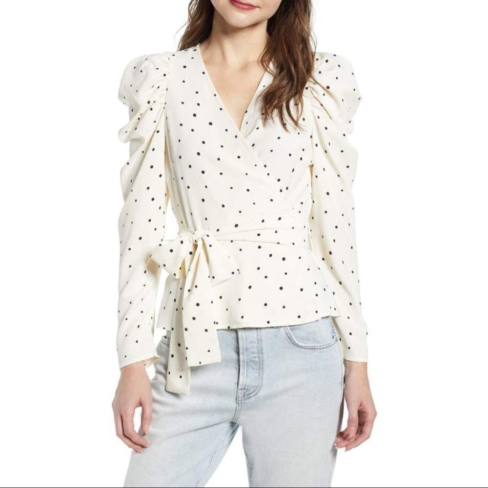 ✨ ASTR the label polka dot wrap blouse ✨